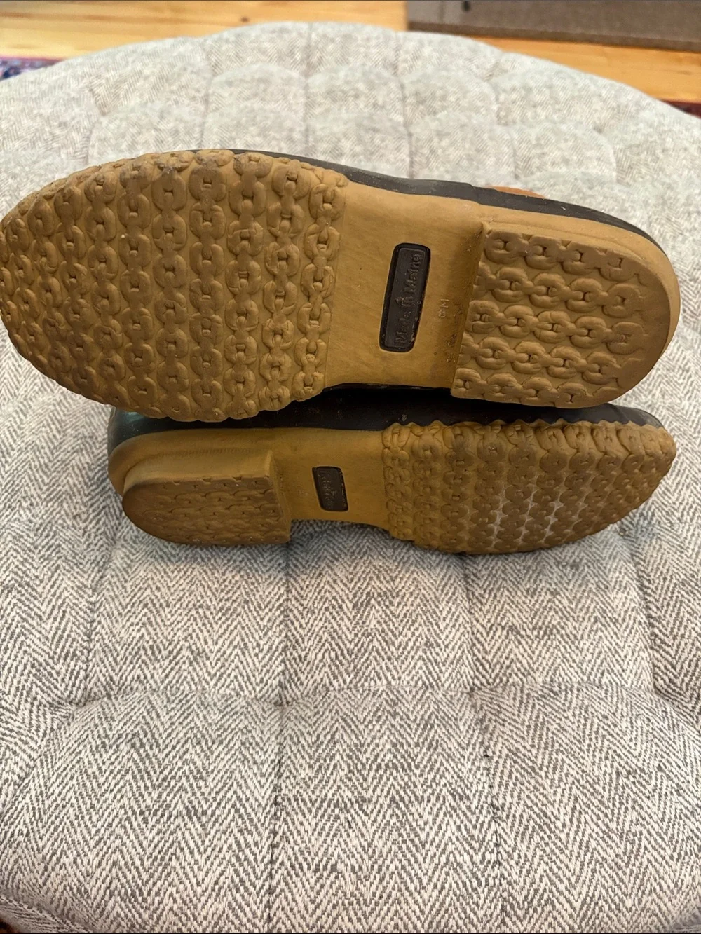 LL Bean duck boots/stamp shows 9M but fit like a 10.5M